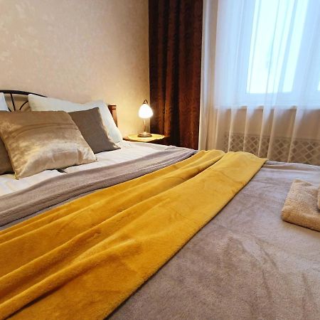 Old Town Retreat With Stunning Views 2 Bedroom Apartment Nearby The Church Of Saint Peter Riga Eksteriør bilde