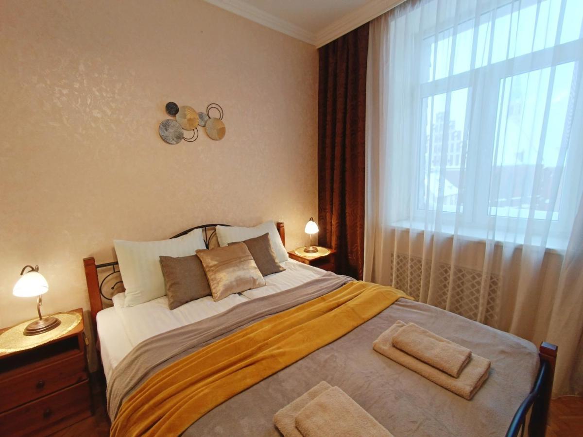 Old Town Retreat With Stunning Views 2 Bedroom Apartment Nearby The Church Of Saint Peter Riga Eksteriør bilde