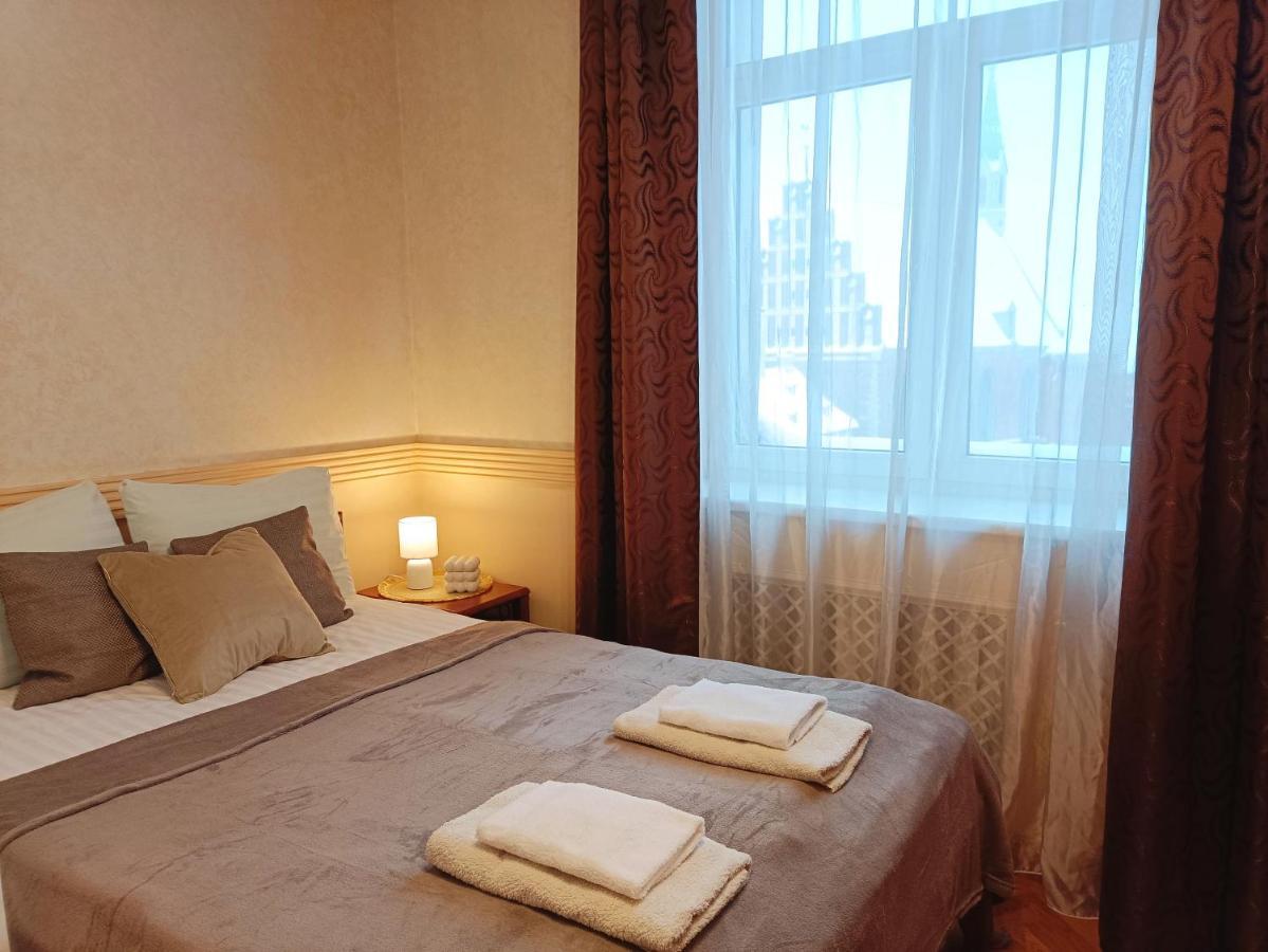 Old Town Retreat With Stunning Views 2 Bedroom Apartment Nearby The Church Of Saint Peter Riga Eksteriør bilde